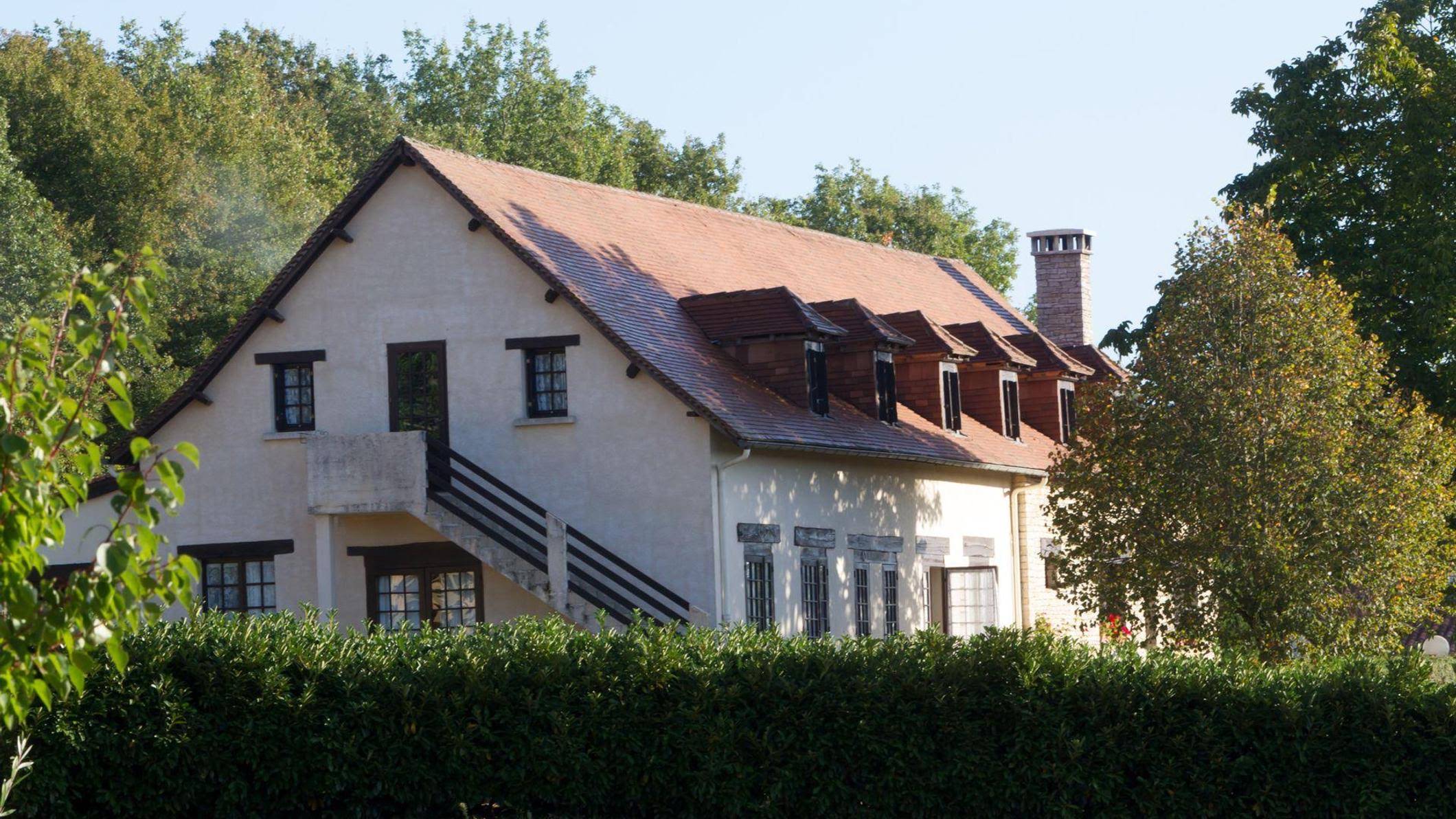 Hôtel et gîte piscine - Espaces extérieurs pour se détendre
